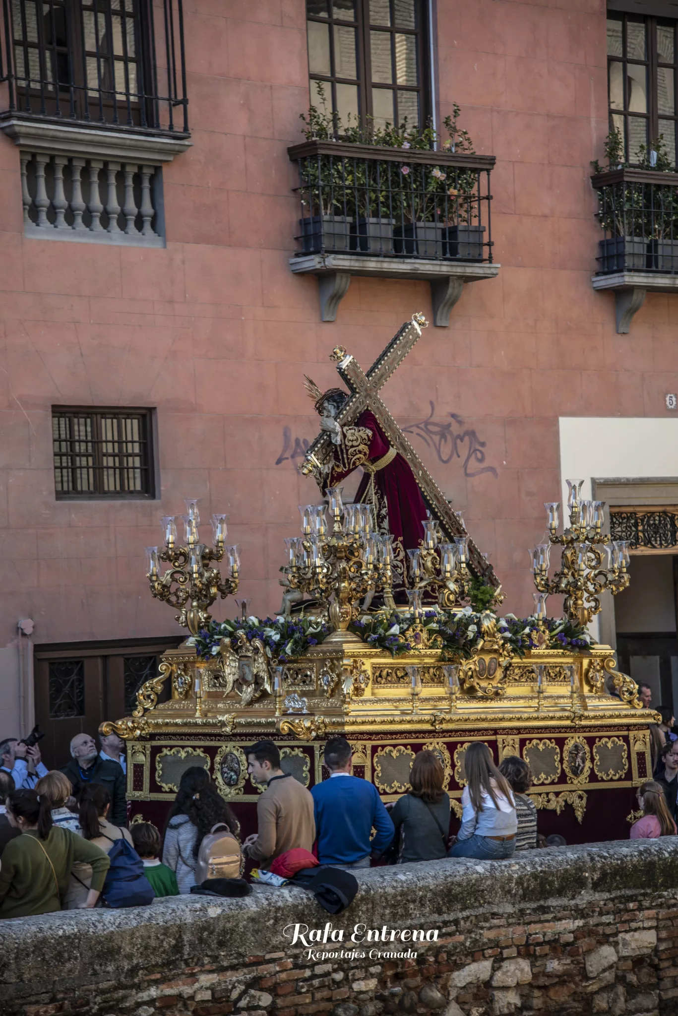 Via Crucis, hermandad de la Semana Santa de Granada