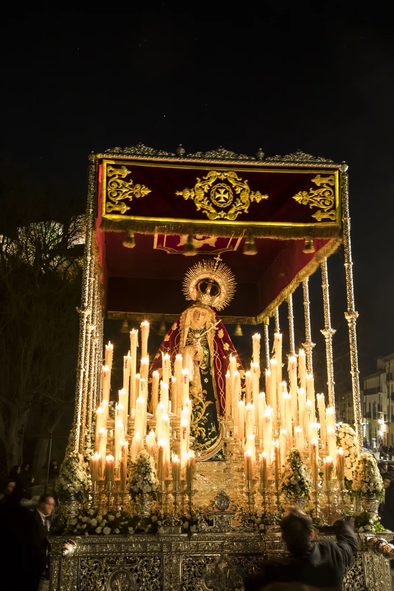 Via Crucis, hermandad de la Semana Santa de Granada