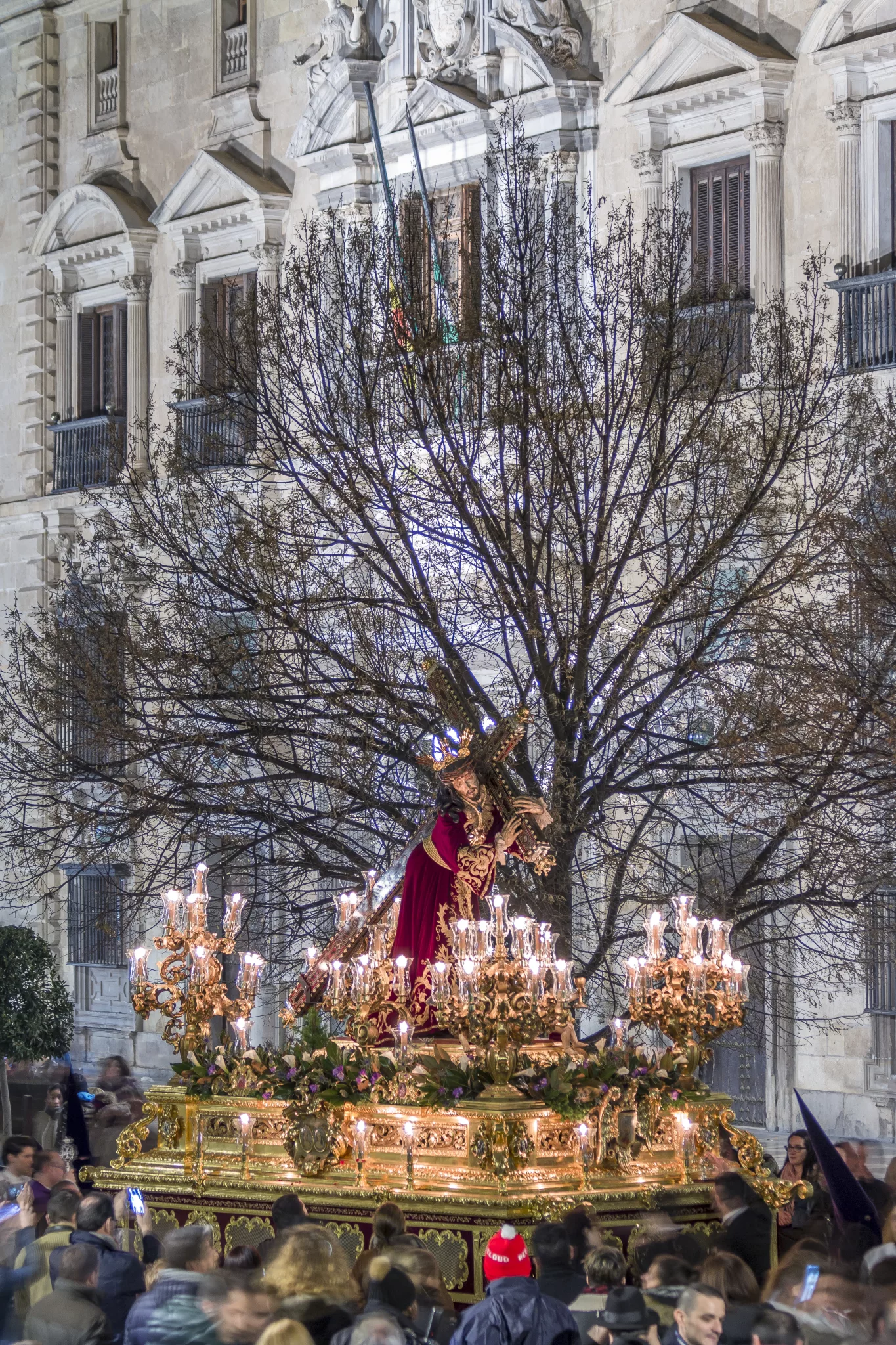 Via Crucis, hermandad de la Semana Santa de Granada