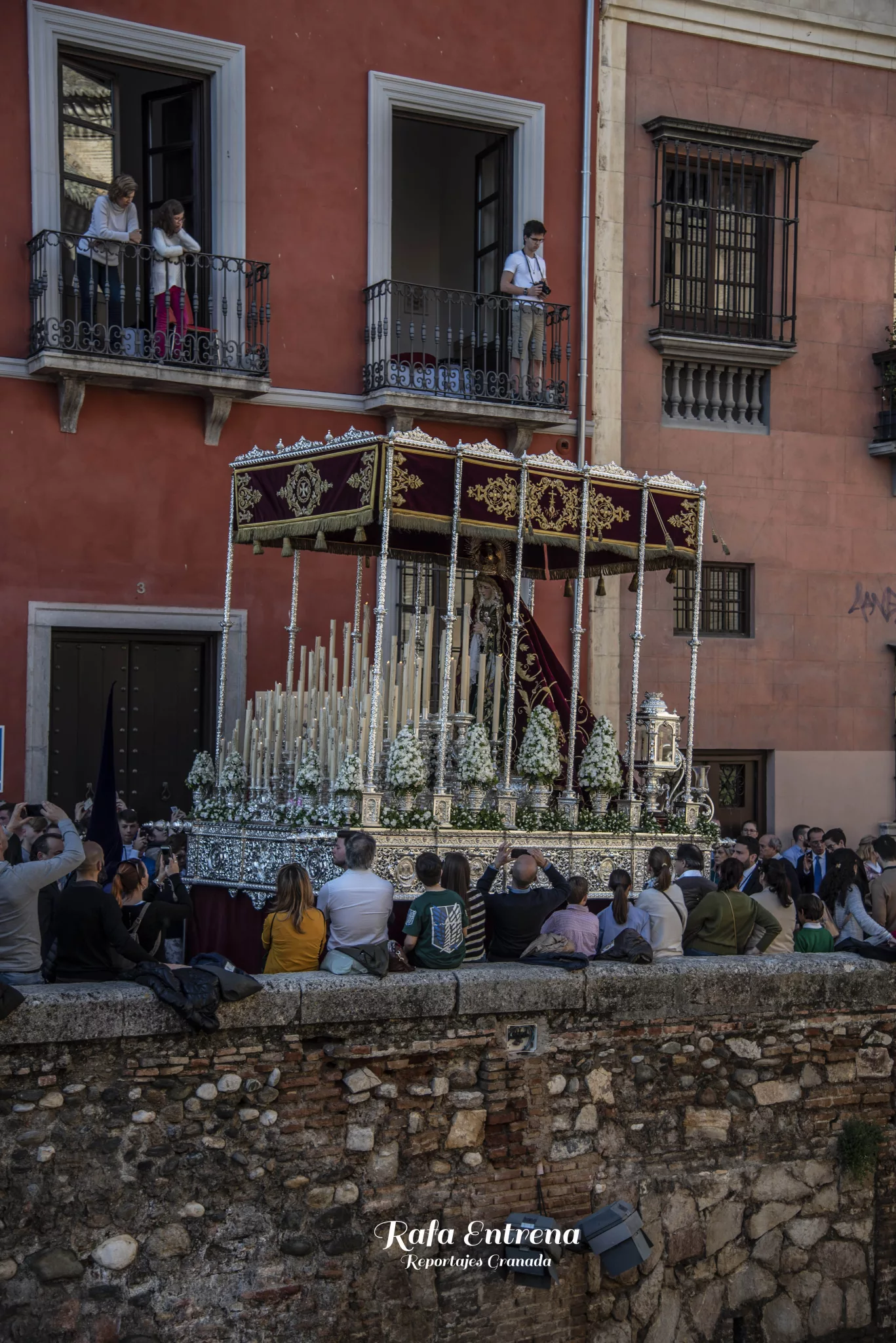 Via Crucis, hermandad de la Semana Santa de Granada
