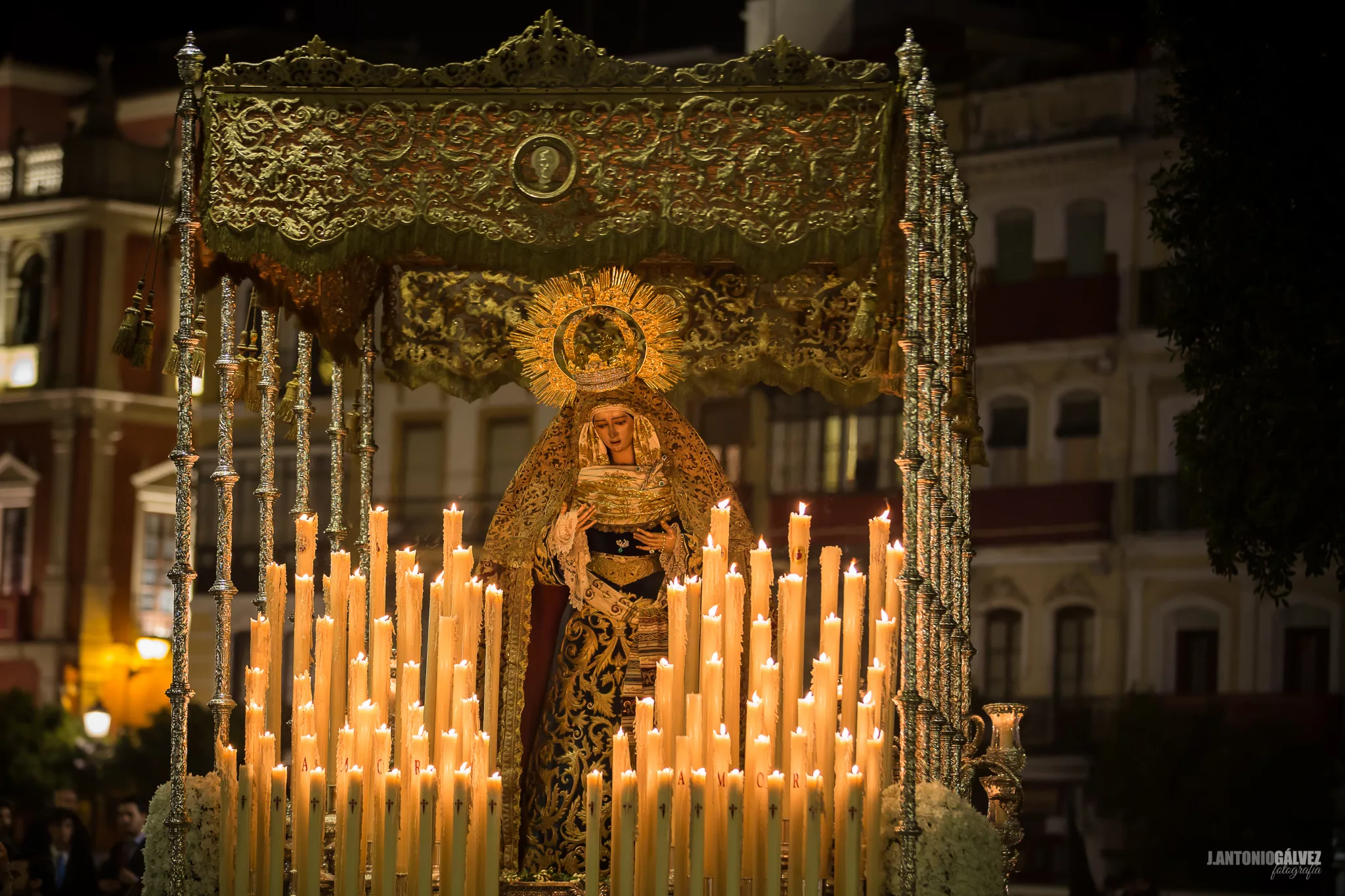 El Amor, hermandad de la Semana Santa de Sevilla