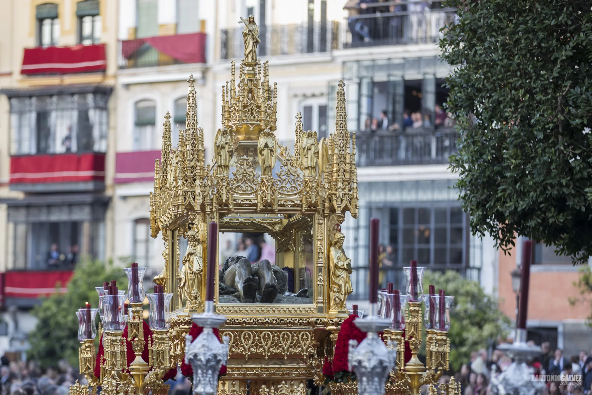 El Santo Entierro, hermandad de la Semana Santa de Sevilla