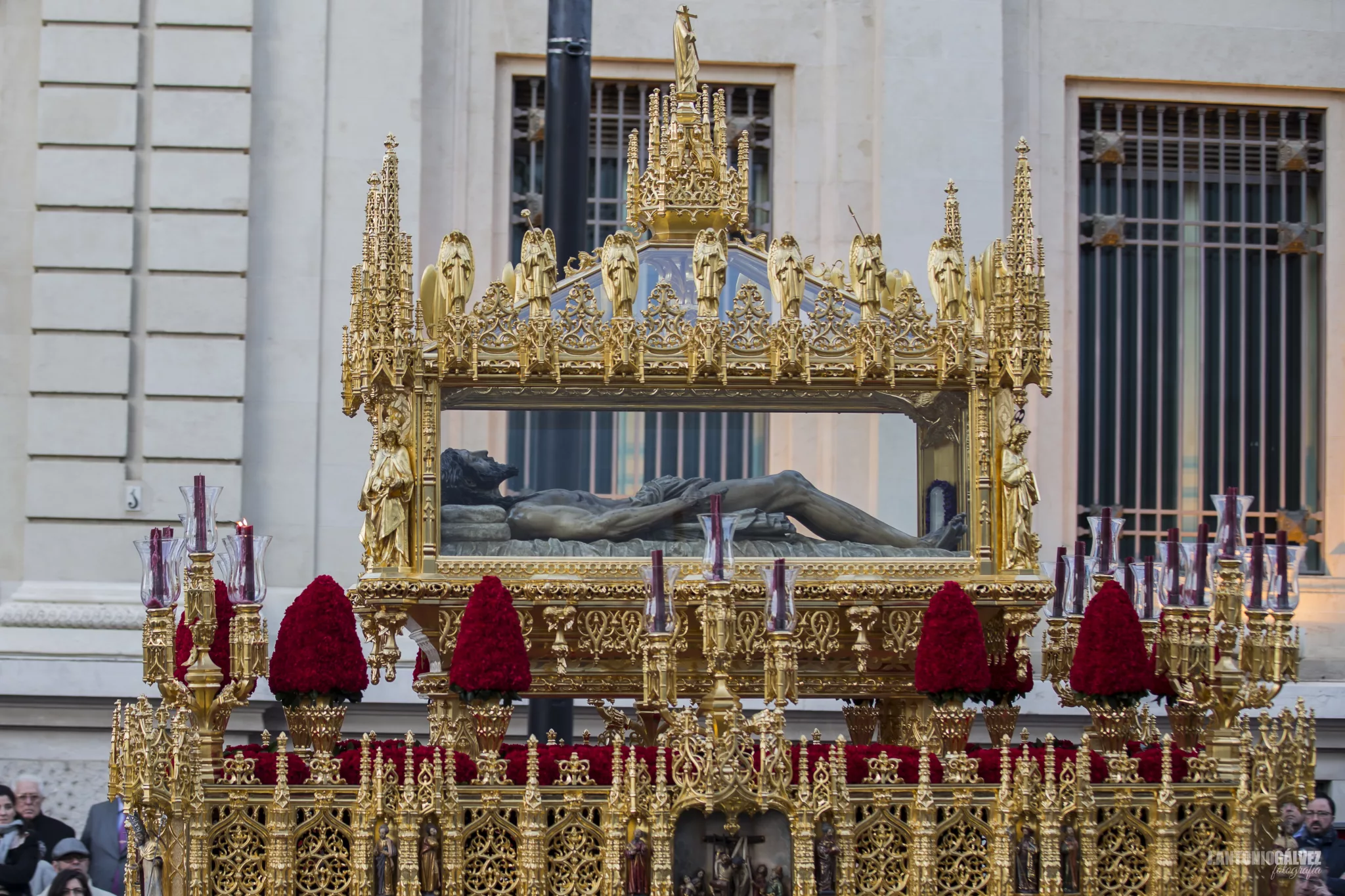 El Santo Entierro, hermandad de la Semana Santa de Sevilla