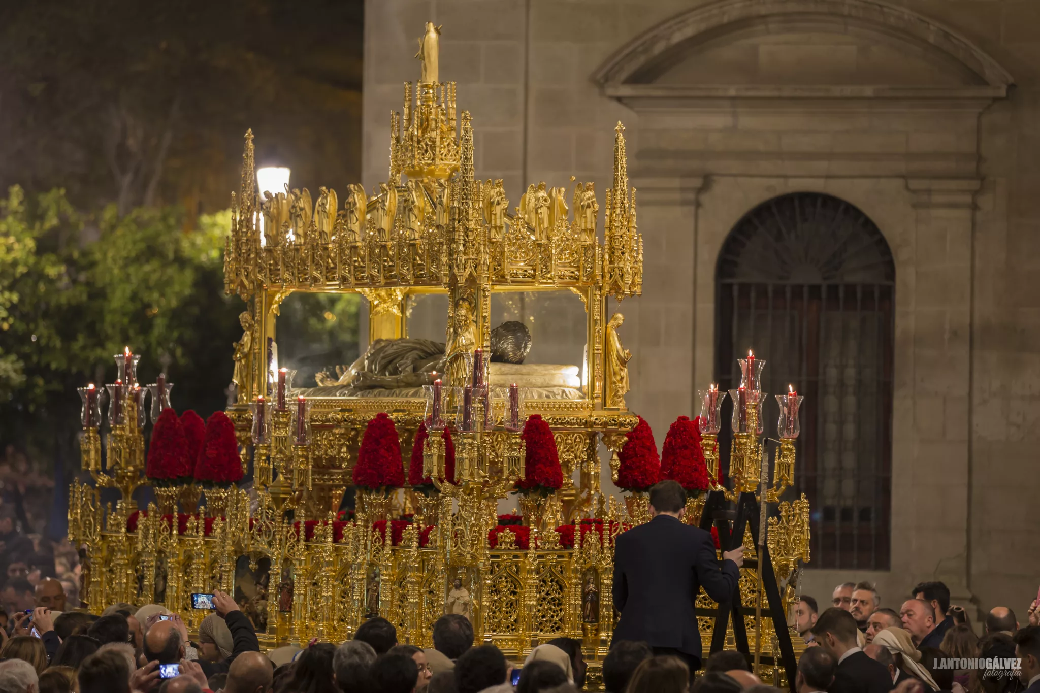 El Santo Entierro, hermandad de la Semana Santa de Sevilla