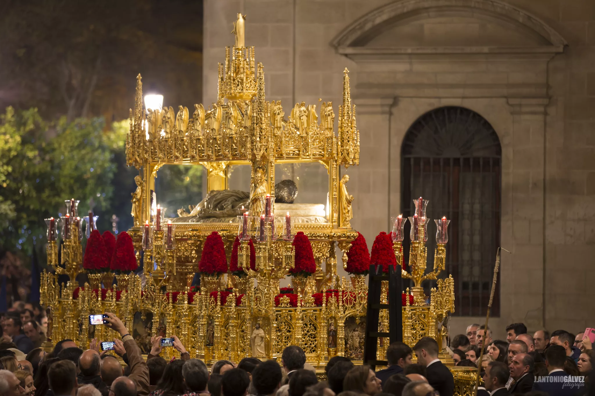 El Santo Entierro, hermandad de la Semana Santa de Sevilla