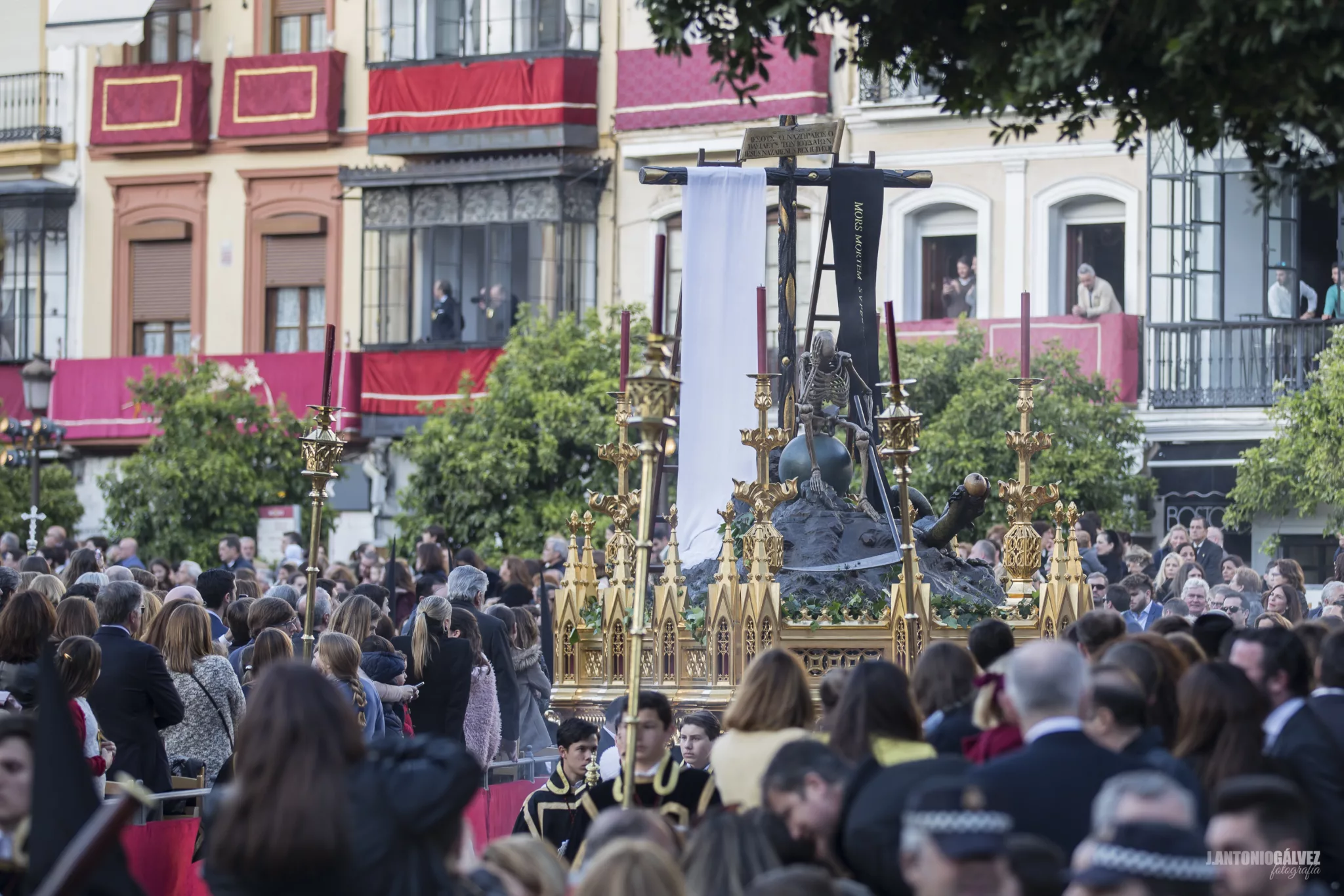 El Santo Entierro, hermandad de la Semana Santa de Sevilla