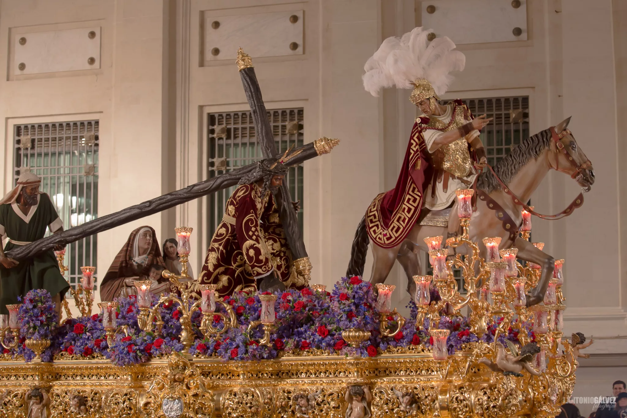 Esperanza De Triana, hermandad de la Semana Santa de Sevilla