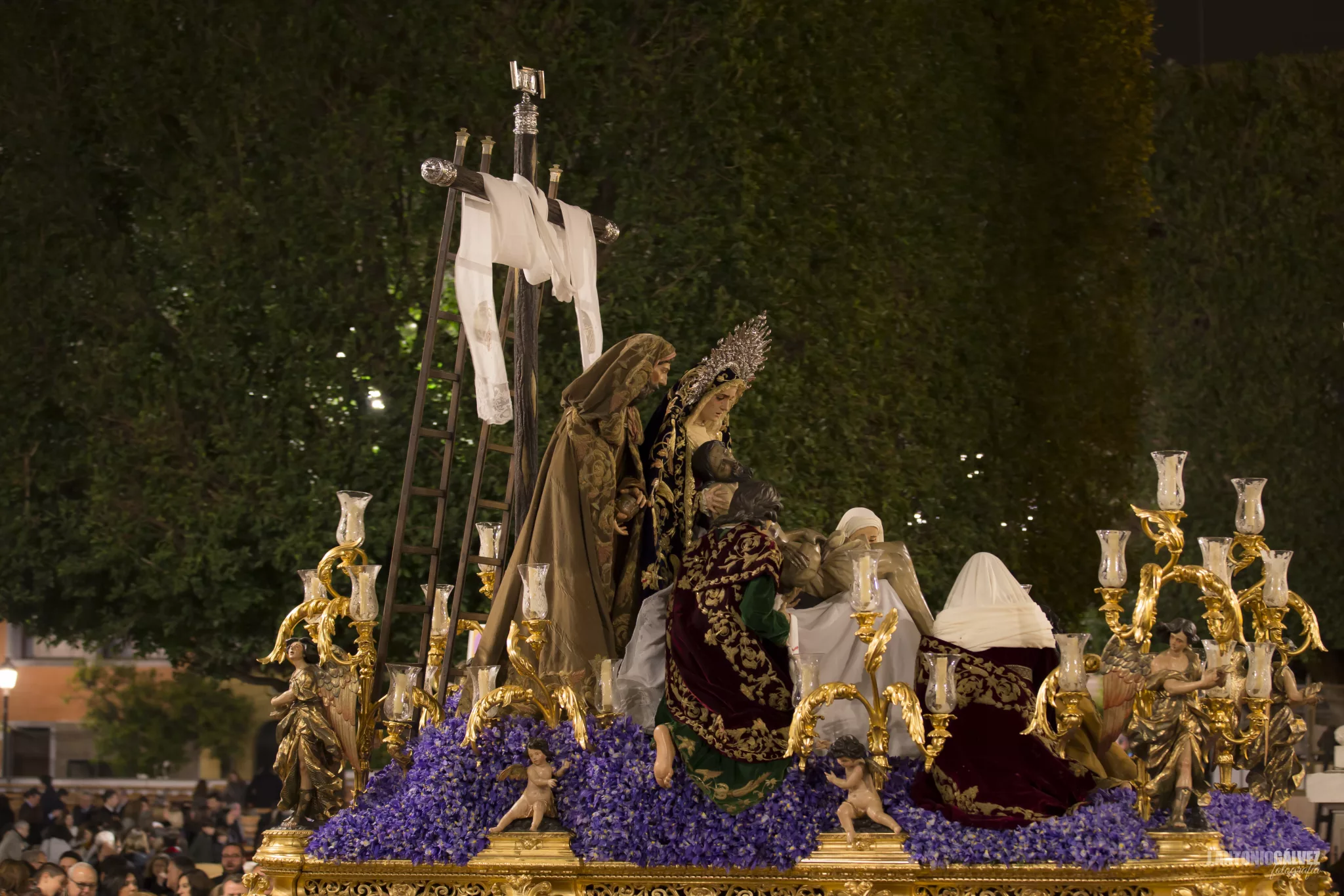 La Sagrada Mortaja, hermandad de la Semana Santa de Sevilla