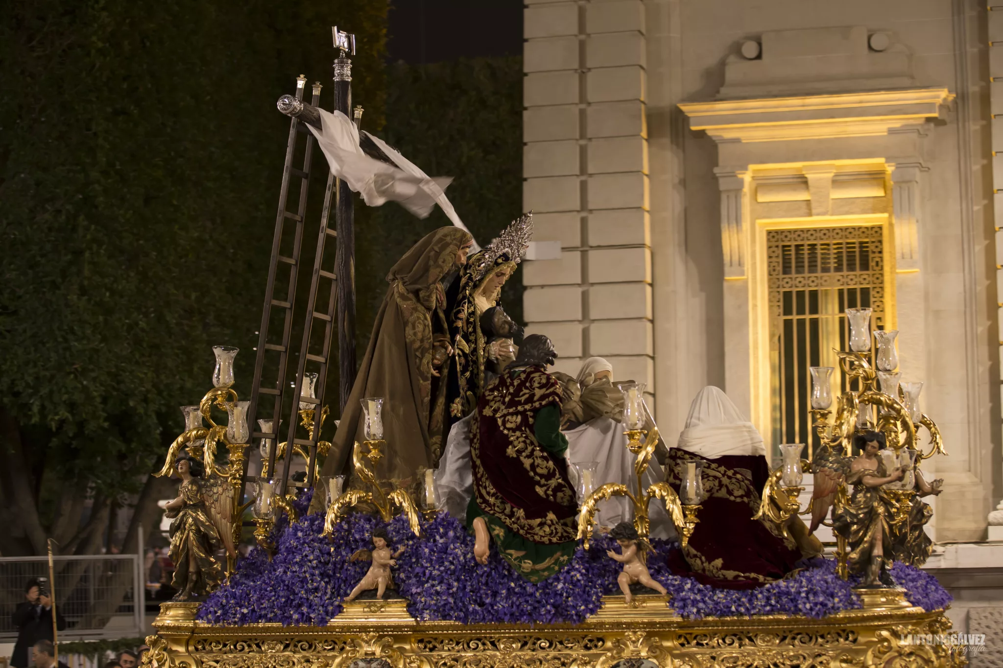 La Sagrada Mortaja, hermandad de la Semana Santa de Sevilla