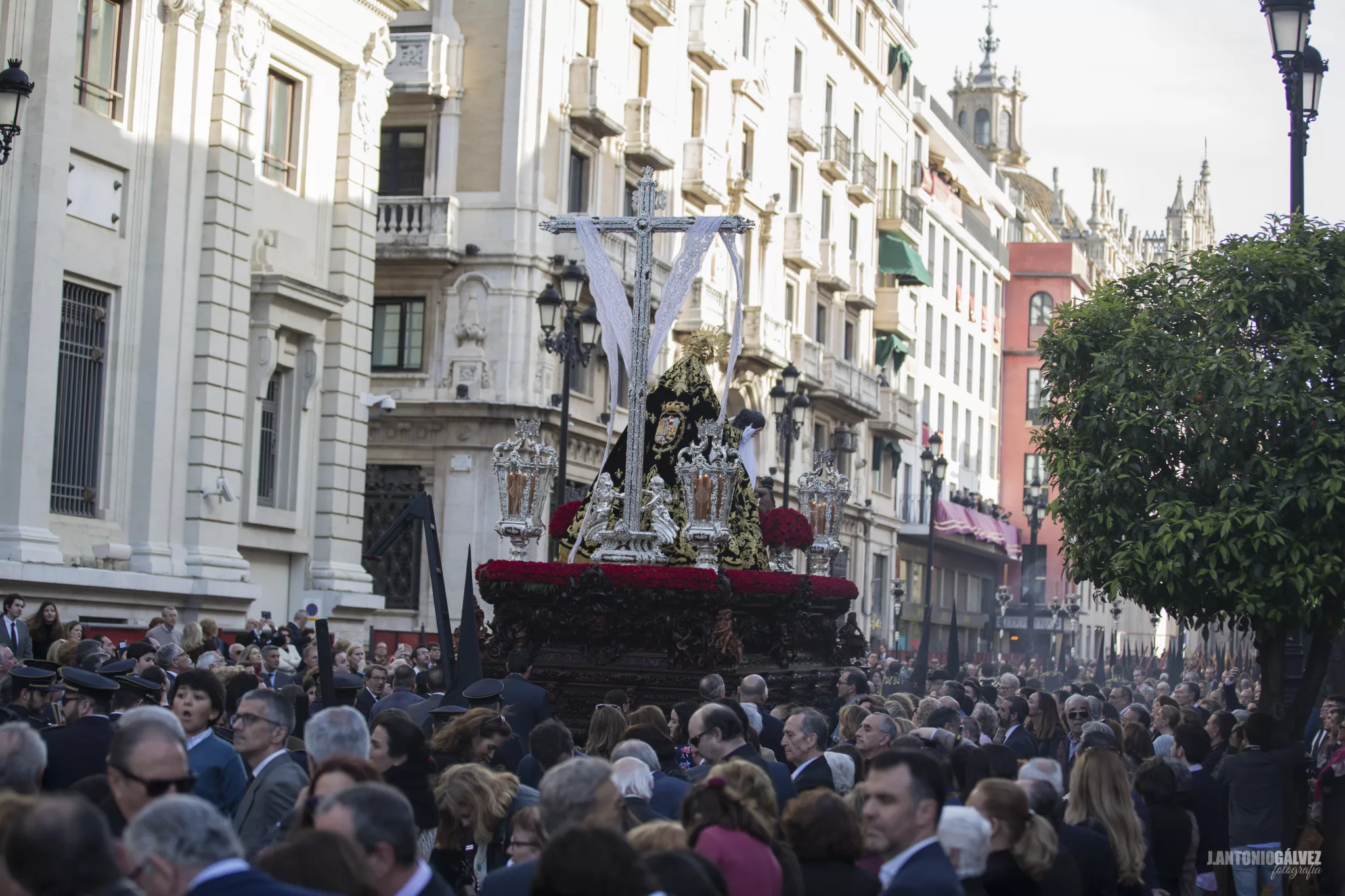 Los Servitas, hermandad de la Semana Santa de Sevilla