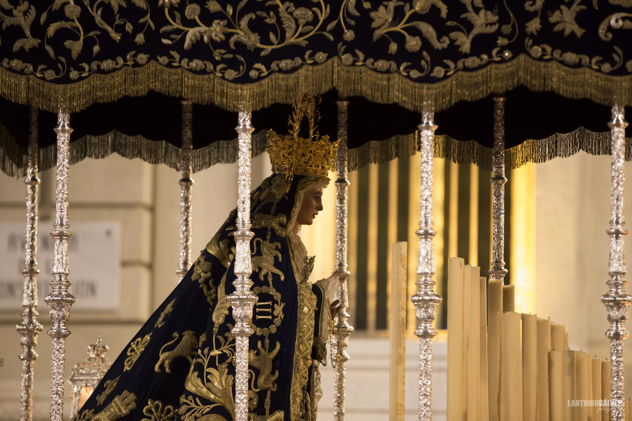 Montserrat, hermandad de la Semana Santa de Sevilla