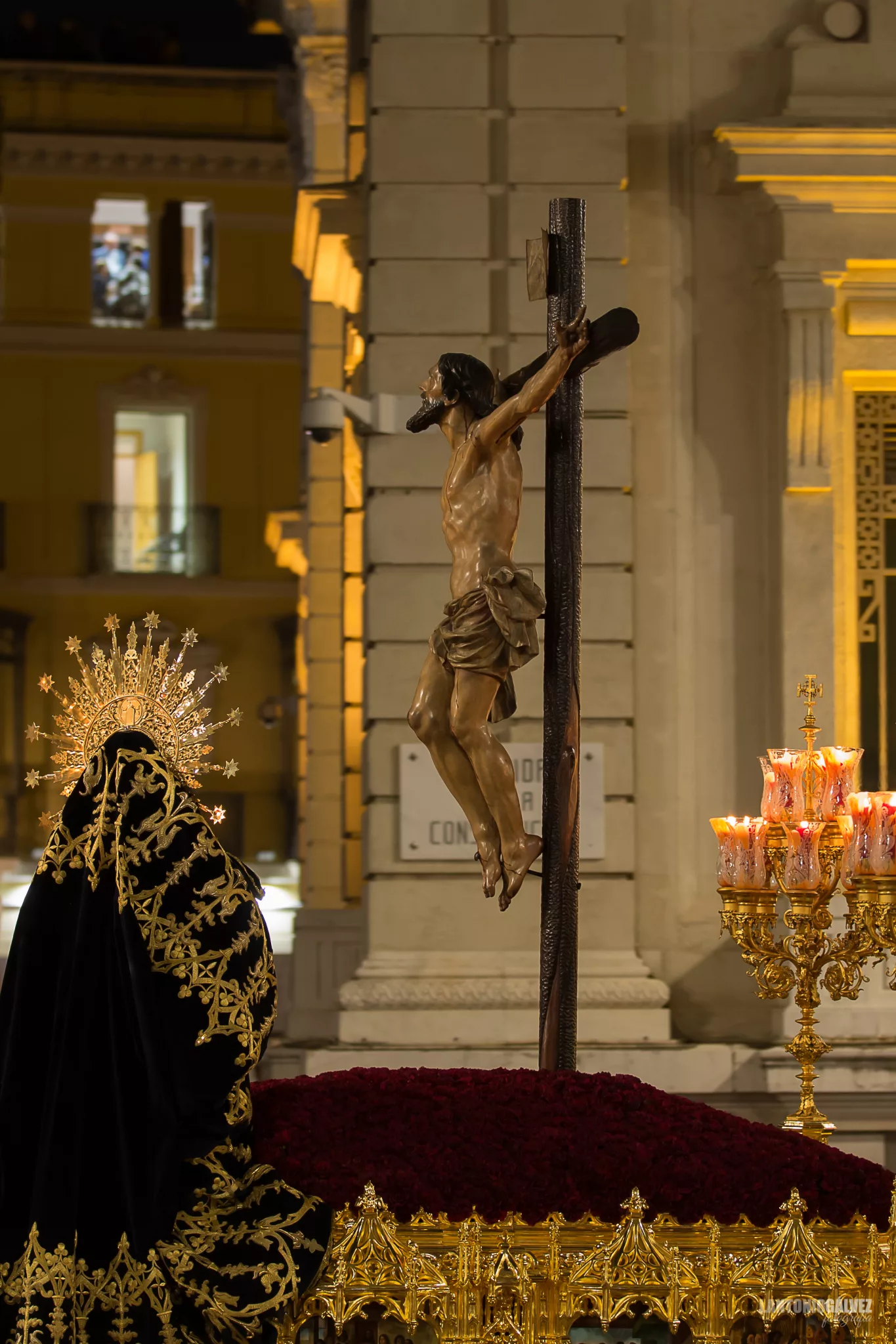Santa Cruz (Sevilla), hermandad de la Semana Santa de Sevilla