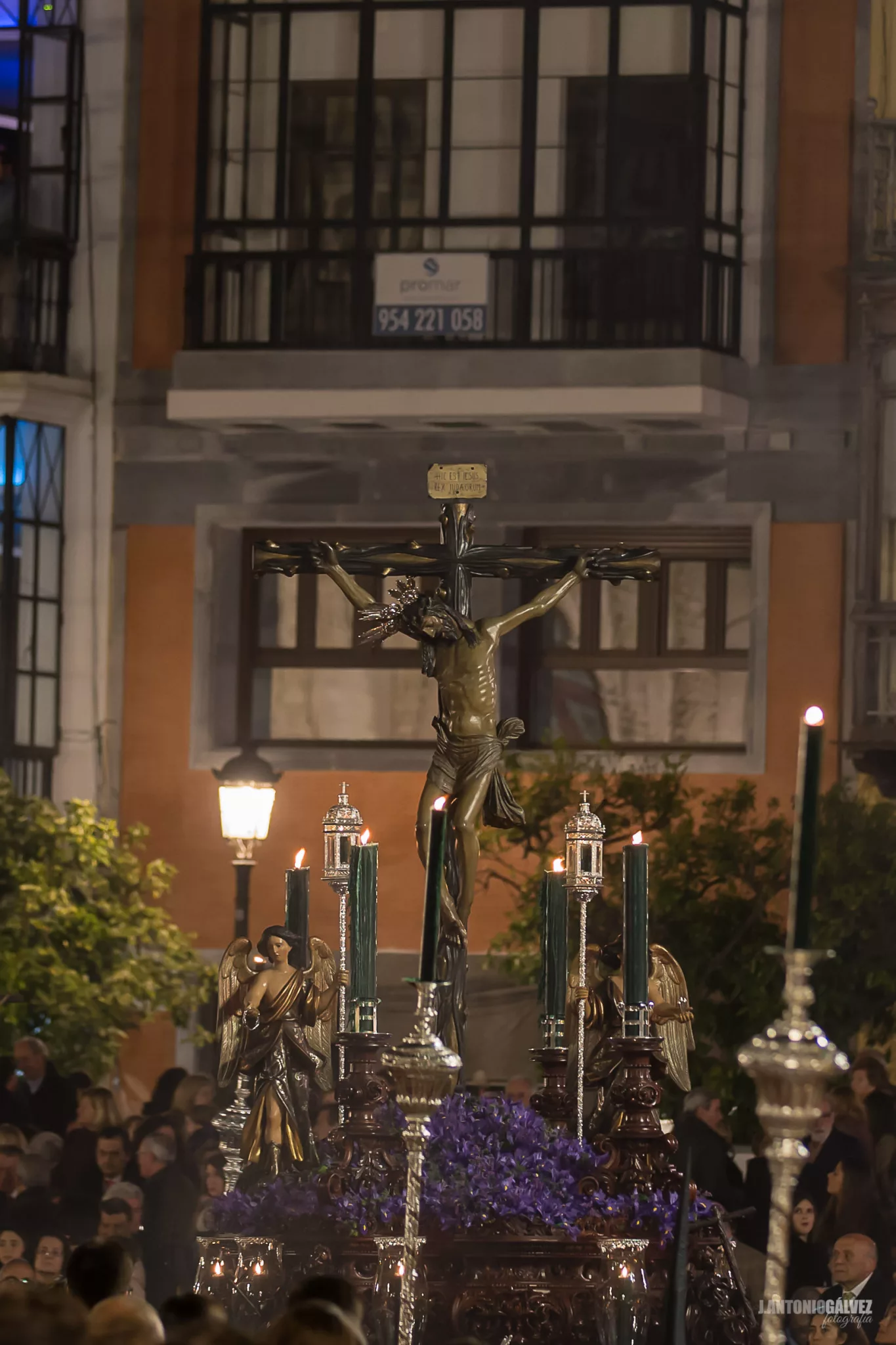 Vera Cruz (Sevilla), hermandad de la Semana Santa de Sevilla